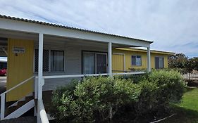 Jurien Bay View Bungalows - Jetty View 5, 8 Hill Street